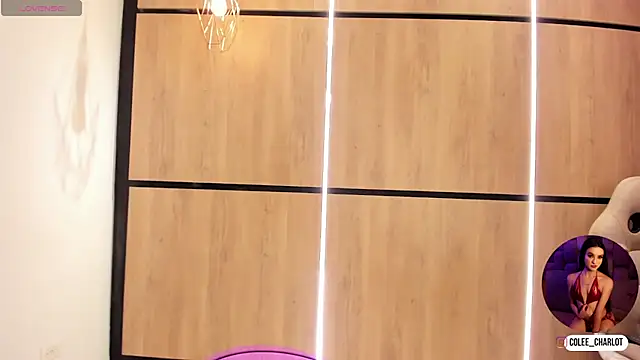 charlotte_colee's cam snapshot