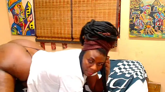 BootyQueen24X's cam snapshot