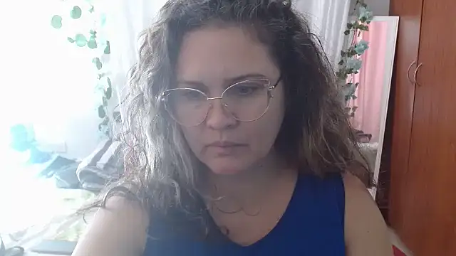 helenca43's cam snapshot