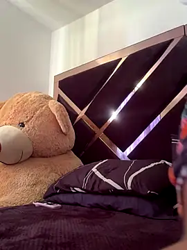 emmyjhonson07's cam snapshot