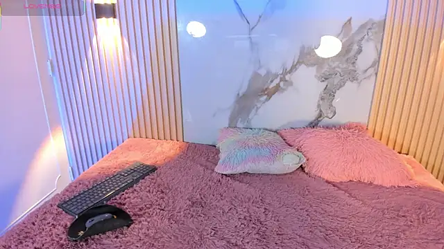 Missdionne_curly's cam snapshot