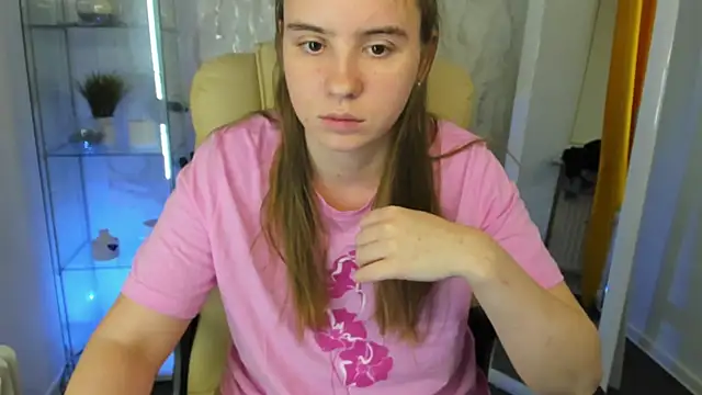 Lika_0ne's cam snapshot