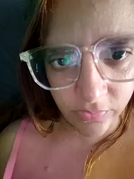 AliceRuivinha2's cam snapshot