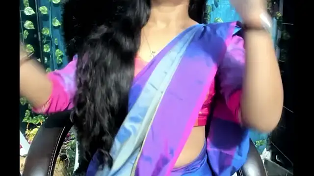 Forever_Love2025's cam snapshot