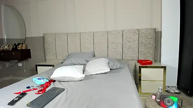 miia_pervert_'s cam snapshot