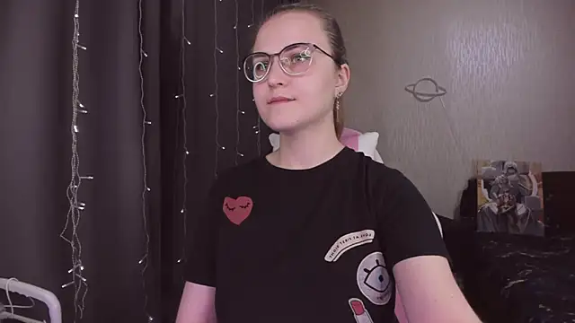 MissBrightShine's cam snapshot