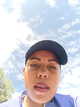 _andrea30 live sex cam