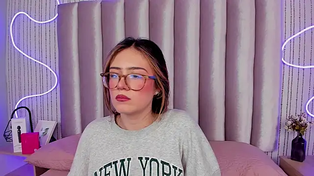 SamanthaPeachss's cam snapshot