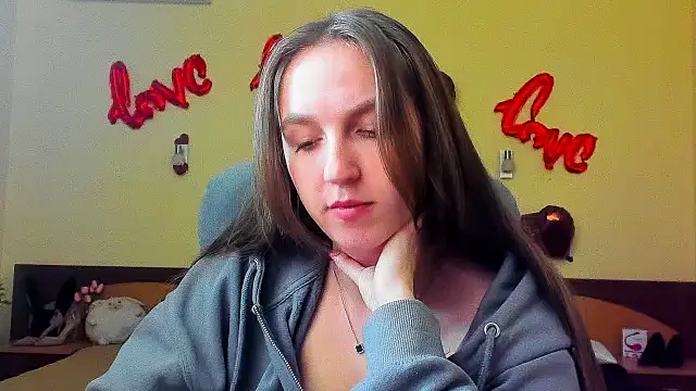 Nesie-Stoun's cam snapshot