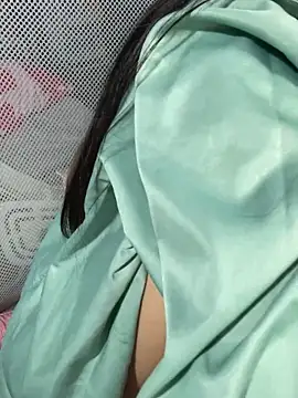 Mina048's cam snapshot