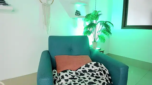 zali_mahamed's cam snapshot