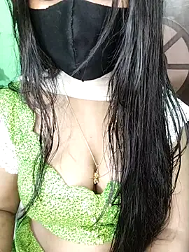 Idhika-Paul's cam snapshot