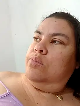 yaneth_'s cam snapshot