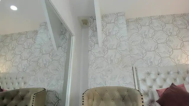 amara_rousse's cam snapshot