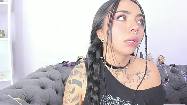 miss_soffi_'s cam snapshot