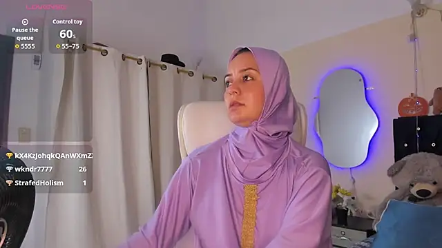 BadraSaadi's cam snapshot