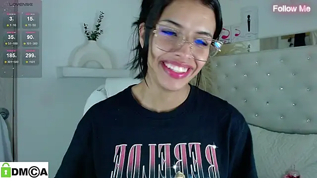 zoe_sexy_latin_19's cam snapshot