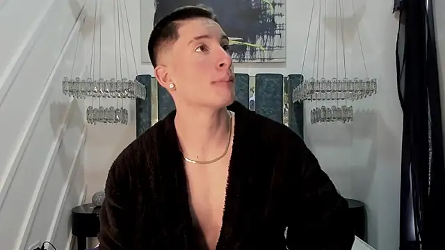 HunterHeat_'s cam snapshot