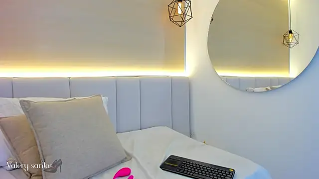 valerysantos_'s cam snapshot