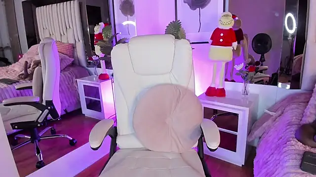 Cloee_Rainbow1's cam snapshot