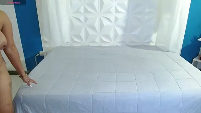 cataleya_eebony's cam snapshot