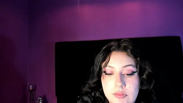 SabbathSinclair's cam snapshot