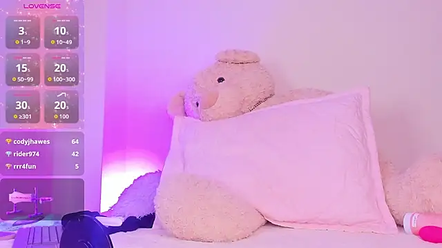 Nyra_lux16's cam snapshot