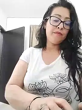 saira2fantasia's cam snapshot