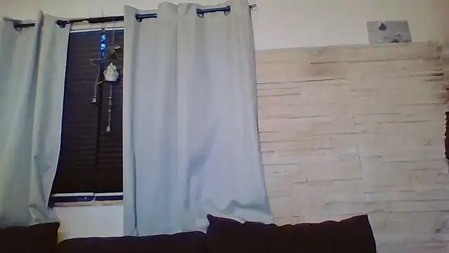 DevilsAngel13's cam snapshot