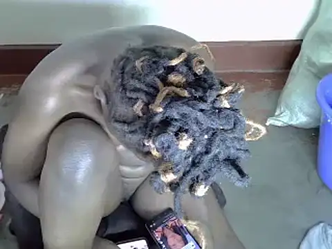 Sweetaggy2's cam snapshot