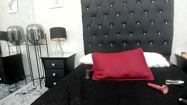 alana_johnson_0's cam snapshot