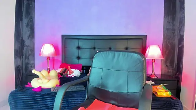 MaduraLuciana's cam snapshot