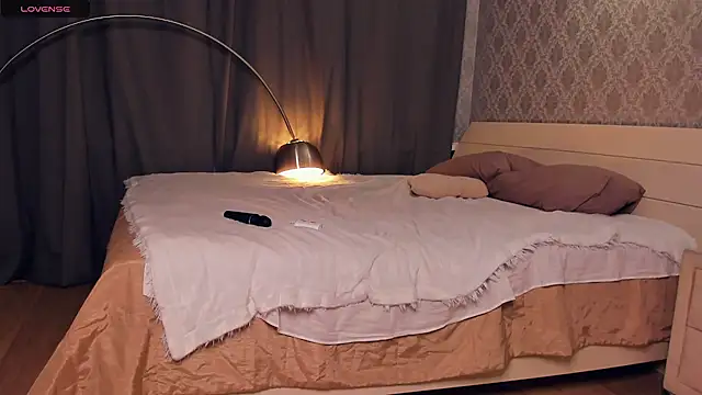 RenetTolken's cam snapshot