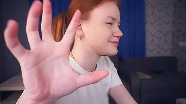 KarlynGow's cam snapshot