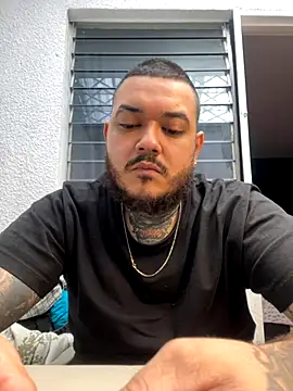 El_Titan1998 live sex cam