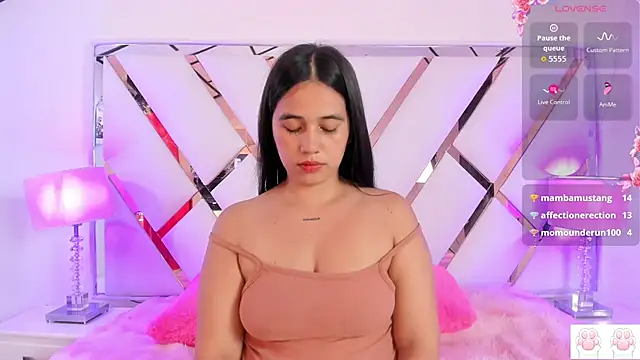 naughtysara20's cam snapshot