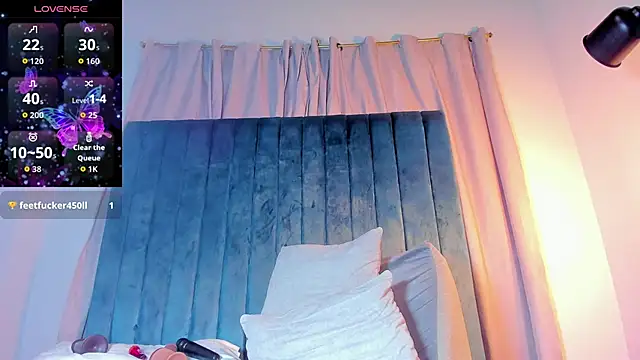 Karlaliones69's cam snapshot