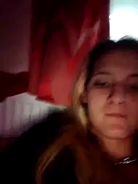 Themaskedgirl21's cam snapshot