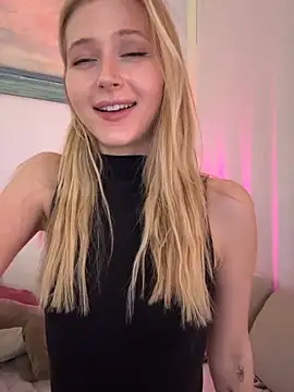 LunaRase's cam snapshot