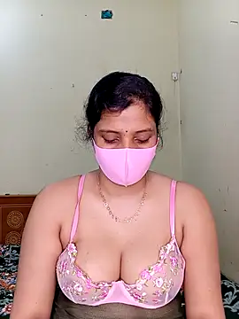 Rose-luckey's cam snapshot