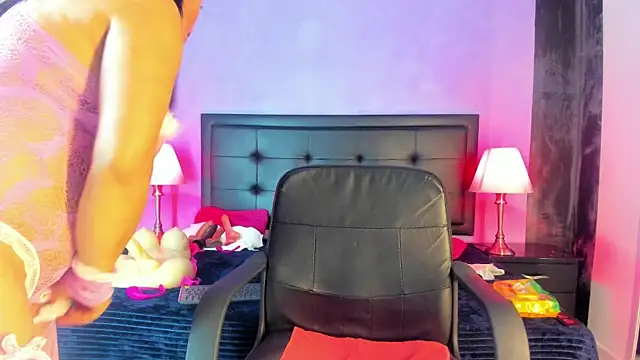 MaduraLuciana's cam snapshot