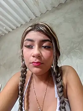 Sweed-virgin-pussy's cam snapshot