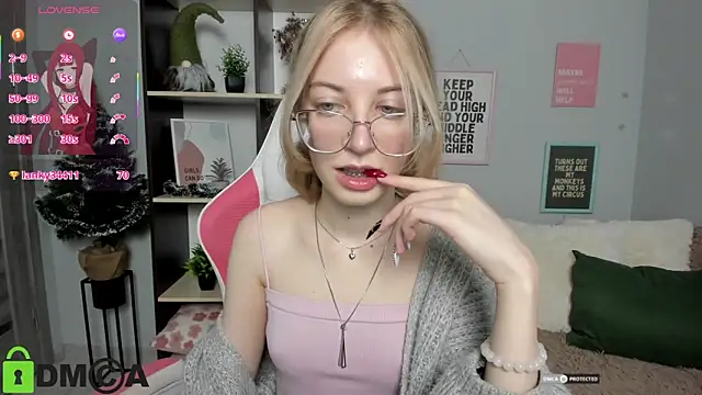 InfernoMia's cam snapshot