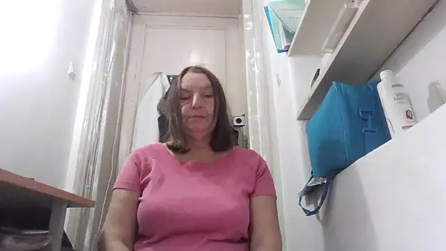 AnnaLive570's cam snapshot