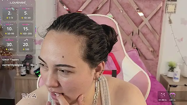 Jasmine_1526's cam snapshot