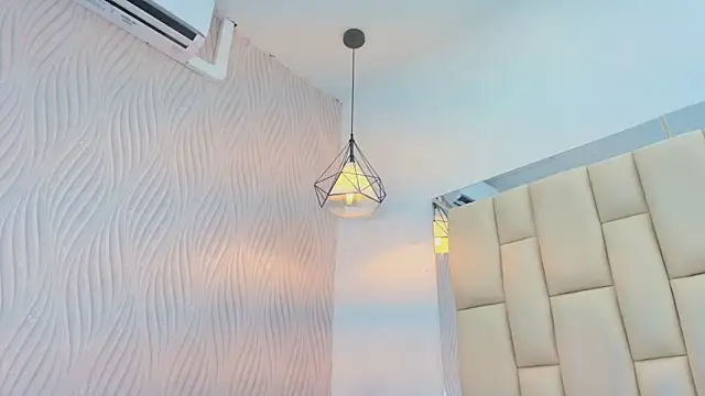 Vero_Temptation's cam snapshot