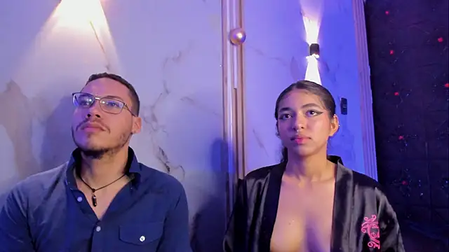 Aron_and_molly's cam snapshot