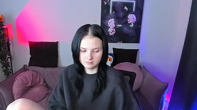 Leila_xxBaby's cam snapshot