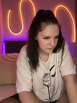 Mila-Jasmin's cam snapshot