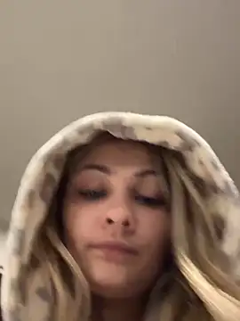 skyemorgan01's cam snapshot